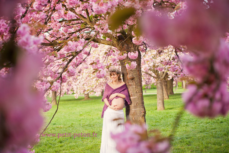 femme enceinte naturelle au parc de sceaux 