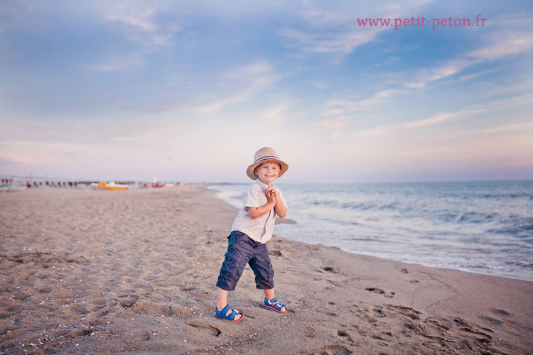 Séance photo enfant au bord de mer