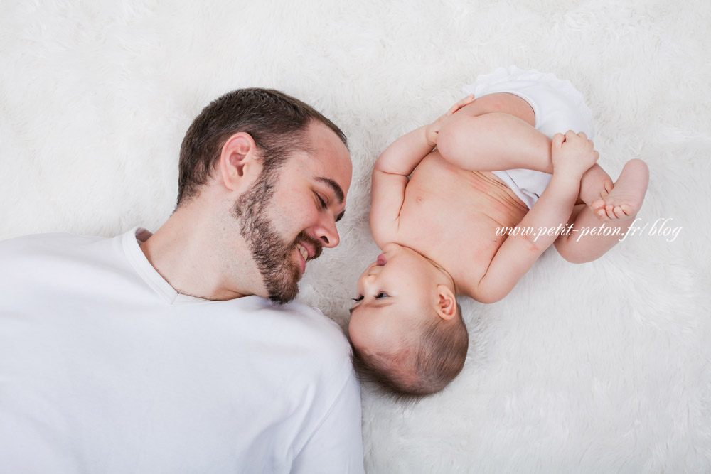 Photographe bébé 6 mois studio Paris 